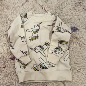 Hugo loves tiki 4t unicorn sweatshirt